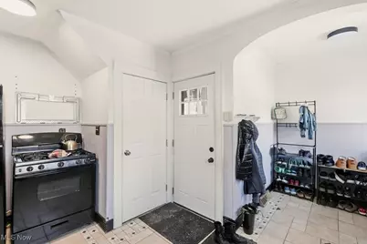 1556 Overlook Drive, Akron, OH 44314 - Photo 16