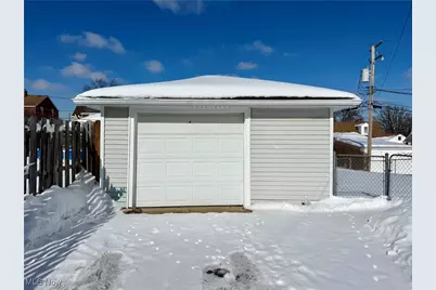 11011 Wallingford Avenue, Garfield Heights, OH 44125 - Photo 28
