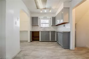 17909 Schenely Ave, Loveland, OH 44119 - Photo 10