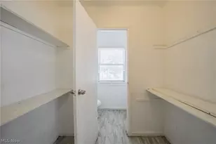 17909 Schenely Ave, Loveland, OH 44119 - Photo 14