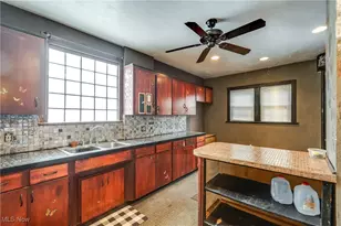 263 19th St NW, Barberton, OH 44203 - Photo 12