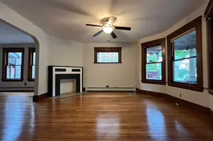 1872 W 47th St, Loveland, OH 44102 - Photo 4