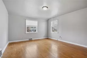 2292 S Overlook Rd, Cleveland Heights, OH 44106 - Photo 16