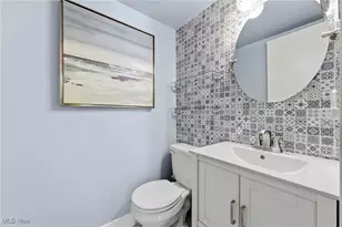 6930 Carriage Hill Dr, Brecksville, OH 44141 - Photo 12