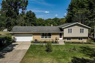 1365 Vanderhoof Rd, New Franklin, OH 44203 - Photo 2