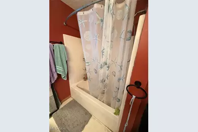 1461 Brookridge Avenue, Louisville, OH 44641 - Photo 18