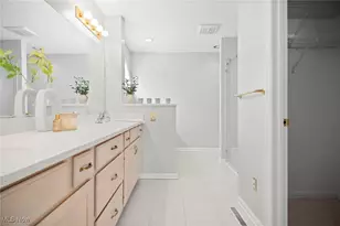 25 Golf View Ln, North Olmsted, OH 44070 - Photo 22