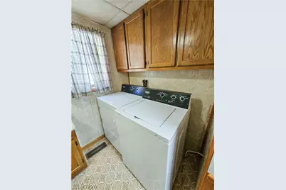 715 N Walnut Street, Dover, OH 44622 - Photo 12