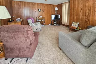 715 N Walnut St, Dover, OH 44622 - Photo 4