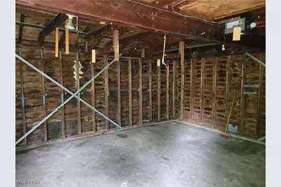 16918 Grovewood Avenue, Loveland, OH 44110 - Photo 6