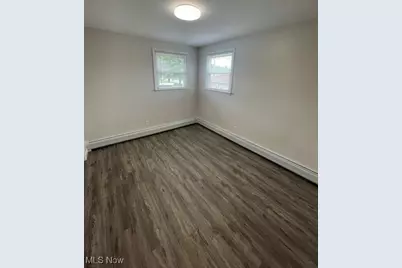 402 Caroline Avenue #11, Hubbard, OH 44425 - Photo 8