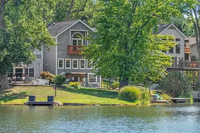 115 Spruce Drive NW, North Canton, OH 44720 - Photo 4