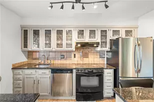 11820 Edgewater Dr, Oakwood, OH 44107 - Photo 16