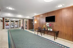 11820 Edgewater Dr, Oakwood, OH 44107 - Photo 6