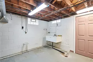 1225 Belleflower Rd, Akron, OH 44307 - Photo 14