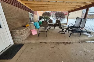 49221 S Meadowbrook Cir, East Liverpool, OH 43920 - Photo 8