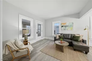 1037 Pitkin Ave, Akron, OH 44310 - Photo 8