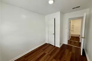 883 Kickapoo Ave, Akron, OH 44305 - Photo 12