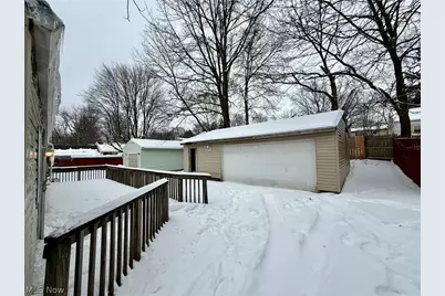 883 Kickapoo Avenue, Akron, OH 44305 - Photo 14