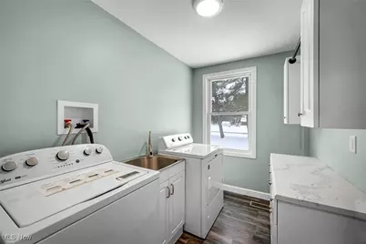 10831 Chillicothe Road, Kirtland, OH 44094 - Photo 12