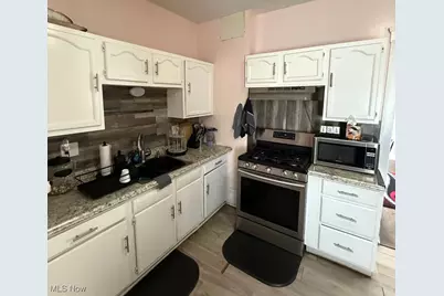 3216 W 95th Street, Loveland, OH 44102 - Photo 4