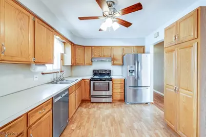 3667 Sleepy Hollow Road, Brunswick, OH 44212 - Photo 10