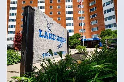 11850 Edgewater Drive #512, Oakwood, OH 44107 - Photo 4