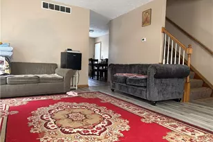 1113 Smithfarm Ave, Akron, OH 44305 - Photo 4