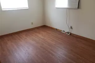 1196 Knox Ave, Akron, OH 44314 - Photo 6