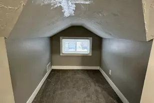 5303 Kohout St, Maple Heights, OH 44137 - Photo 16