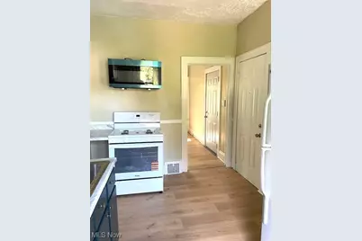 957 E 143rd Street, Loveland, OH 44110 - Photo 14