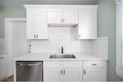 2258 Northland Avenue #UP, Oakwood, OH 44107 - Photo 10