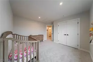 6162 James Dr, Lorain, OH 44053 - Photo 38