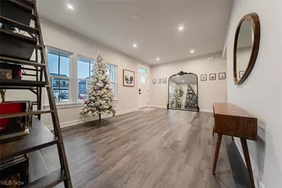 6162 James Drive, Lorain, OH 44053 - Photo 6