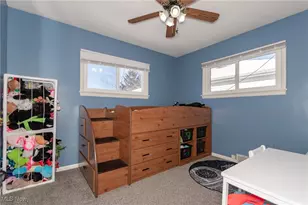 518 E 305th St, Willowick, OH 44095 - Photo 16