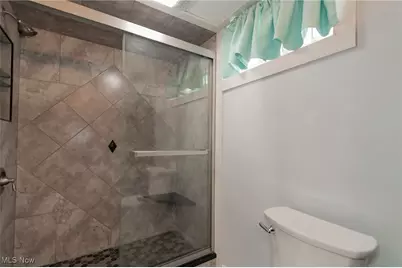 518 E 305th Street, Willowick, OH 44095 - Photo 14