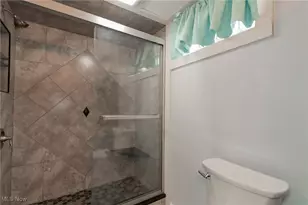 518 E 305th St, Willowick, OH 44095 - Photo 14