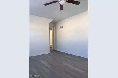 610 Elm Street, Struthers, OH 44471 - Photo 6