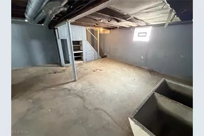 783 Leonard Street, Akron, OH 44307 - Photo 32