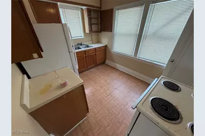 783 Leonard Street, Akron, OH 44307 - Photo 10