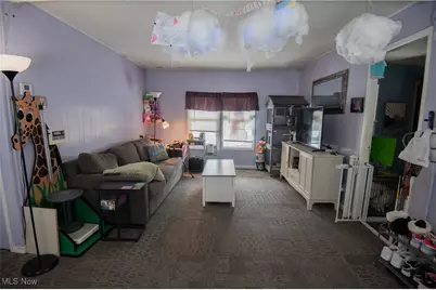 92 Larry Lane, Cortland, OH 44410 - Photo 4