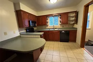 1859 Cromwell Dr, Akron, OH 44313 - Photo 16