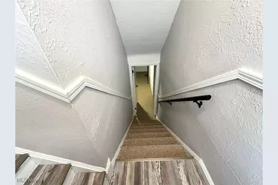 19931 Raymond Street, Maple Heights, OH 44137 - Photo 10