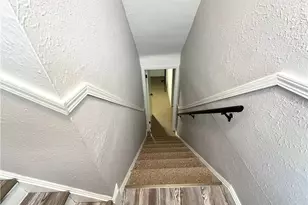 19931 Raymond St, Maple Heights, OH 44137 - Photo 10