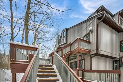 2189 Pinebrook Trail, Cuyahoga Falls, OH 44223 - Photo 2