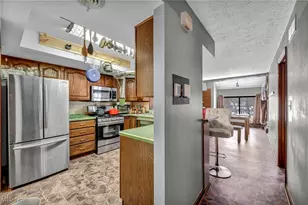 2189 Pinebrook Trail, Cuyahoga Falls, OH 44223 - Photo 12