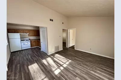 281 Grove Street #281, Akron, OH 44302 - Photo 2