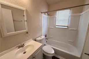 281 Grove St, Akron, OH 44302 - Photo 4