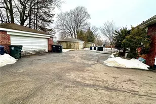 1030-1032 Saxon Ave, Akron, OH 44314 - Photo 4