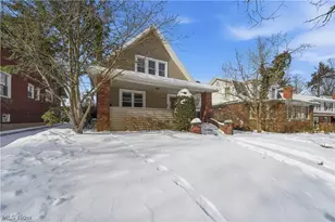 154 Crescent Dr, Akron, OH 44301 - Photo 2